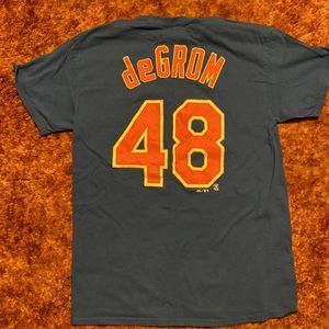 Majestic New York Mets Jacob deGrom T-Shirt. Size Medium